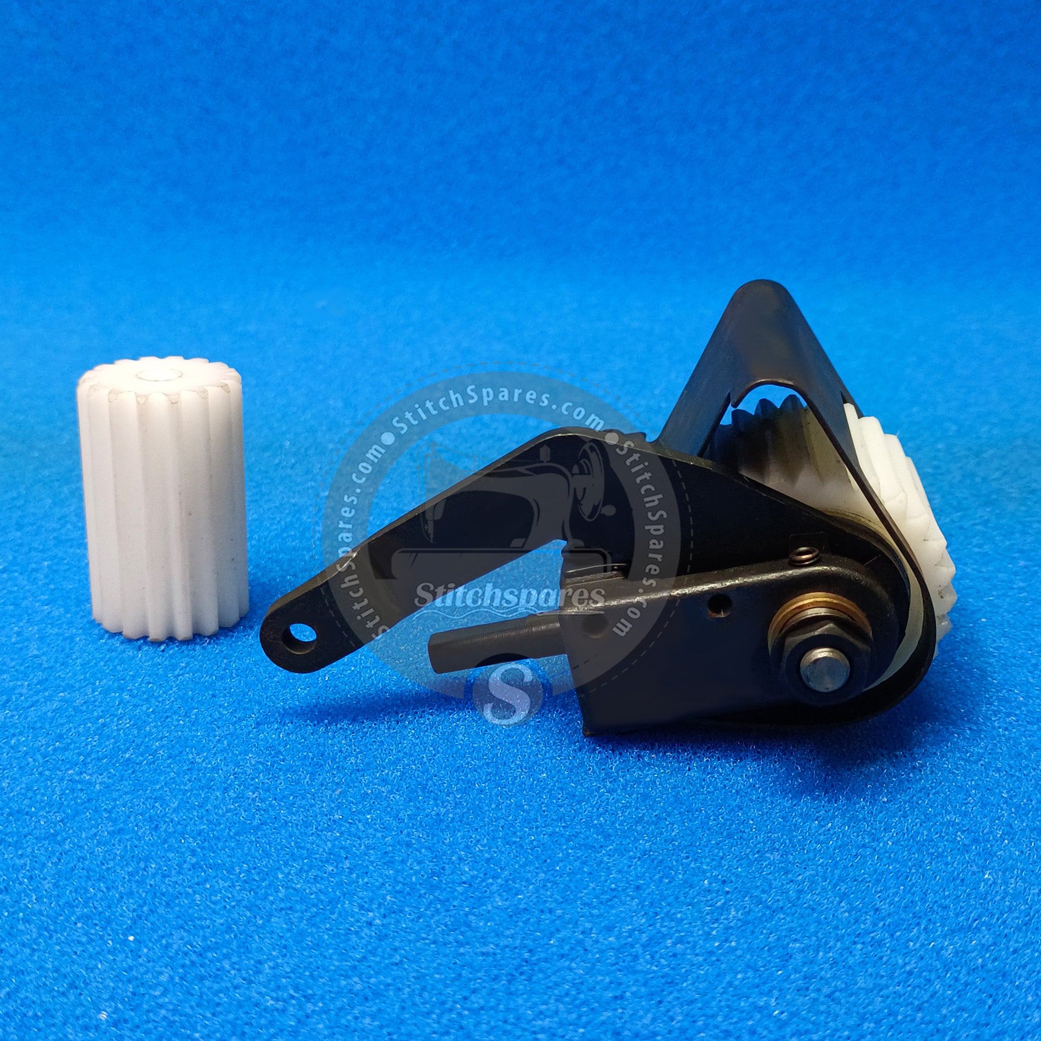 256554-9PY0 Upper Puller Device Asm. PEGASUS W600 Flatlock Machine