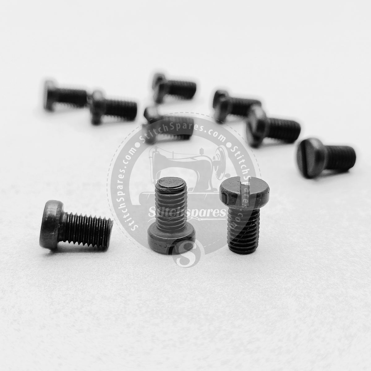 DIFFERENT IS OK Ribbed Cut-out シズニルック SS-7110710-SP Screw 11/64-40 L=7 Juki Double Needle Lock-Stitch