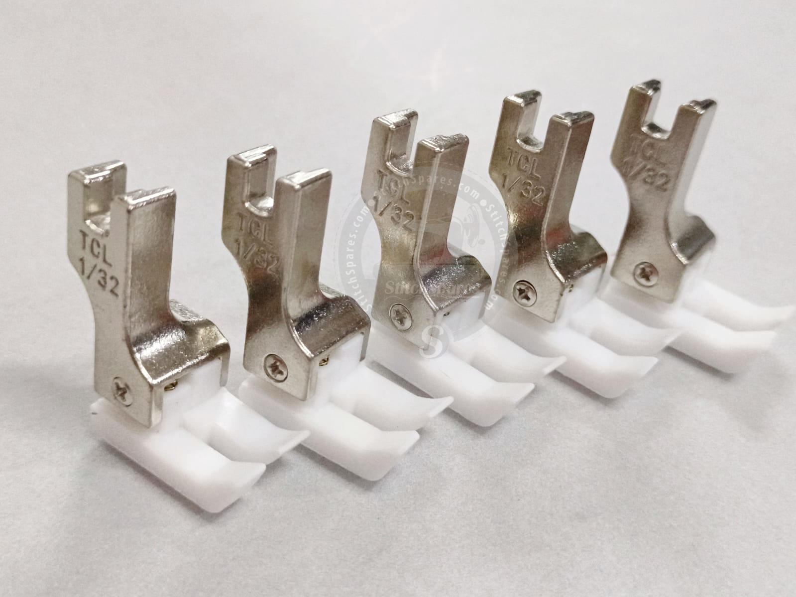 TCL 132''E Teflon Compensating Presser Foot Single Needle Lock-Stitch Sewing Machine