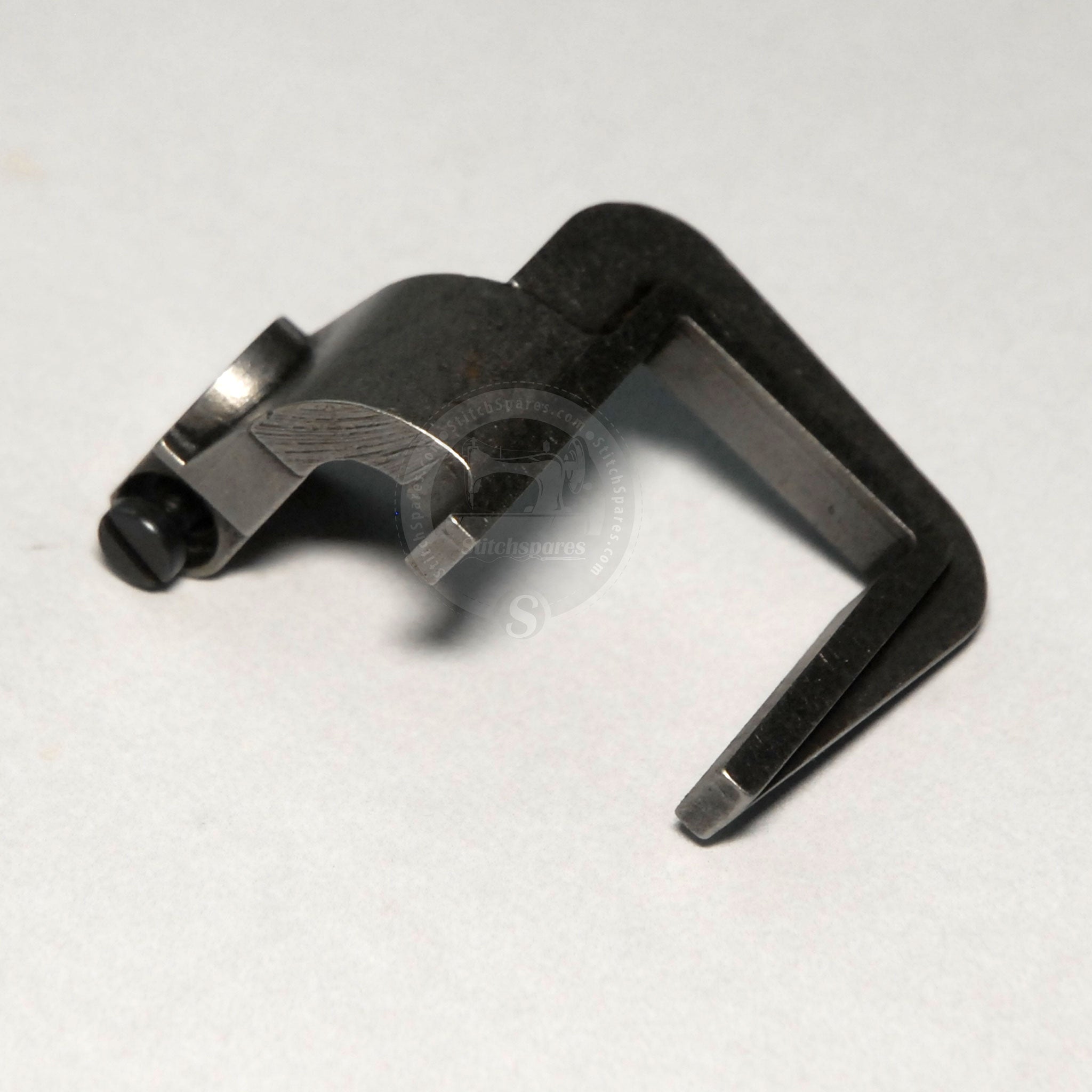 181993101 Conjunto de horquilla de alimentación Looper para brother Maquina De Coser Cerradora De Codo