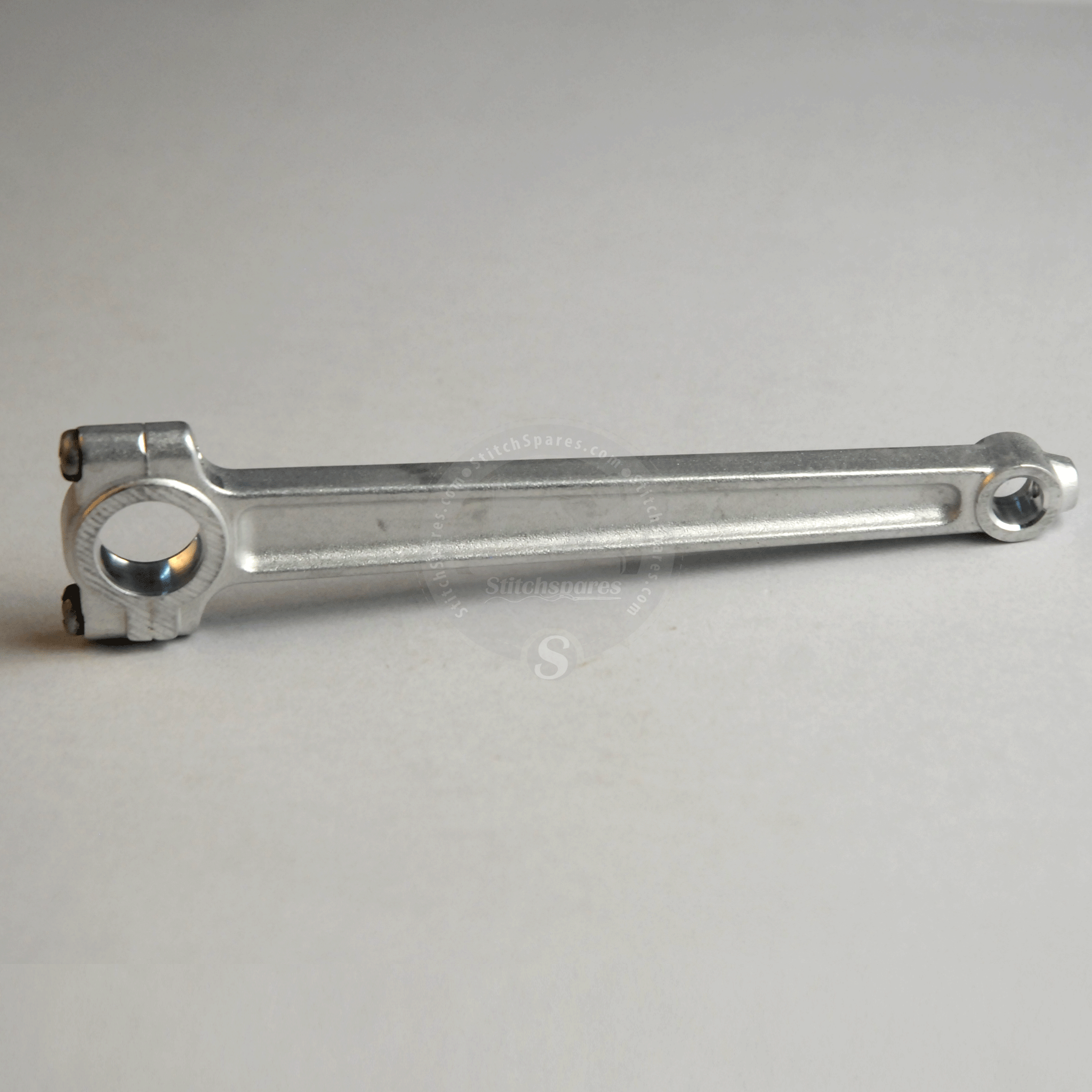 4B002909200  271000-92 Connecting Pegasus Overlock Machine