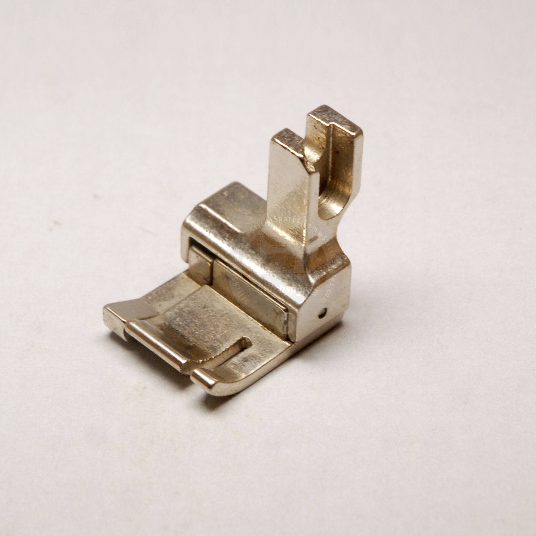 CL 1 / 2 Left Side Compensating Presser Foot For Industrial Sewing Machine Spare Part