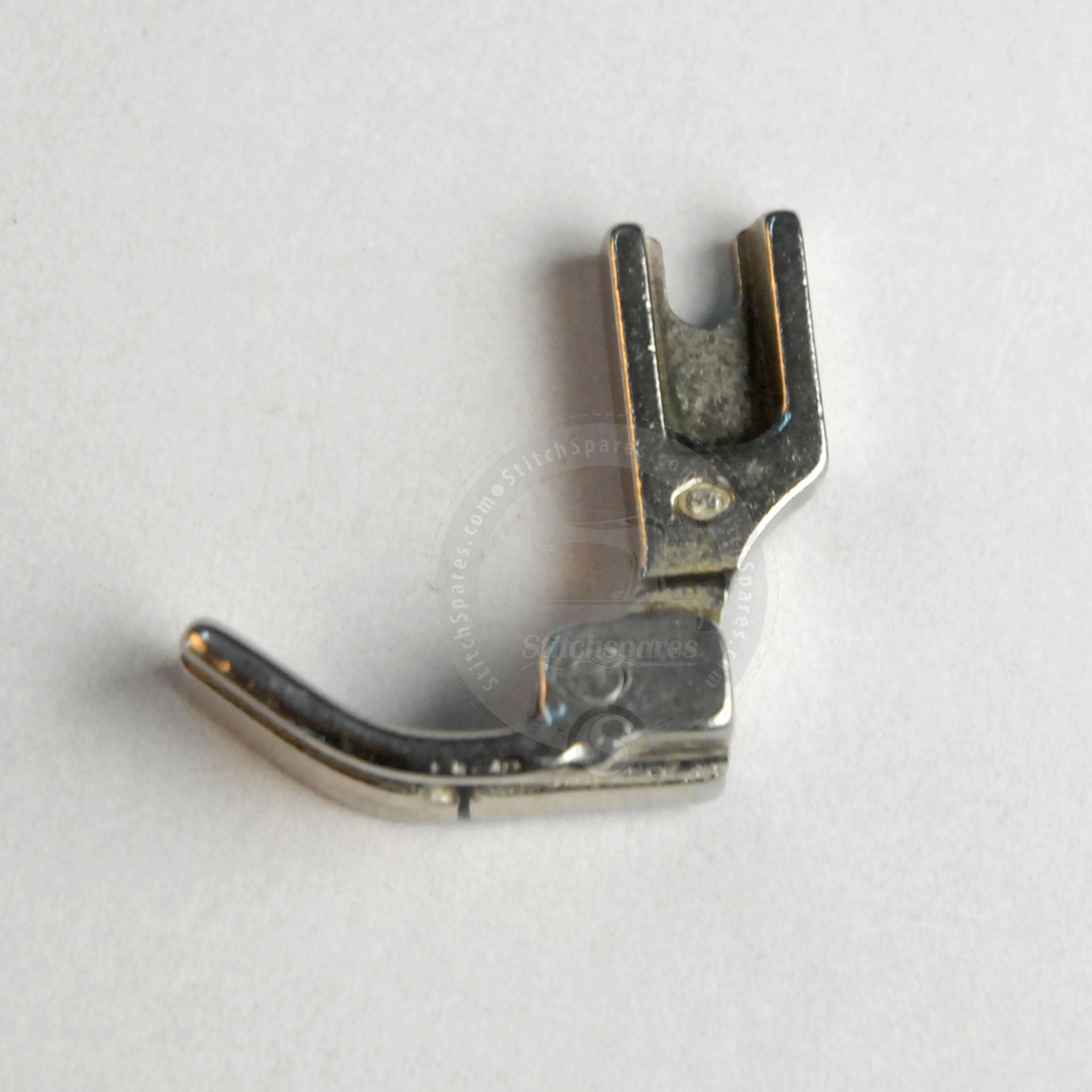 P69RH 1-8 Inch Presser Foot Single Needle Lock-Stitch Machine