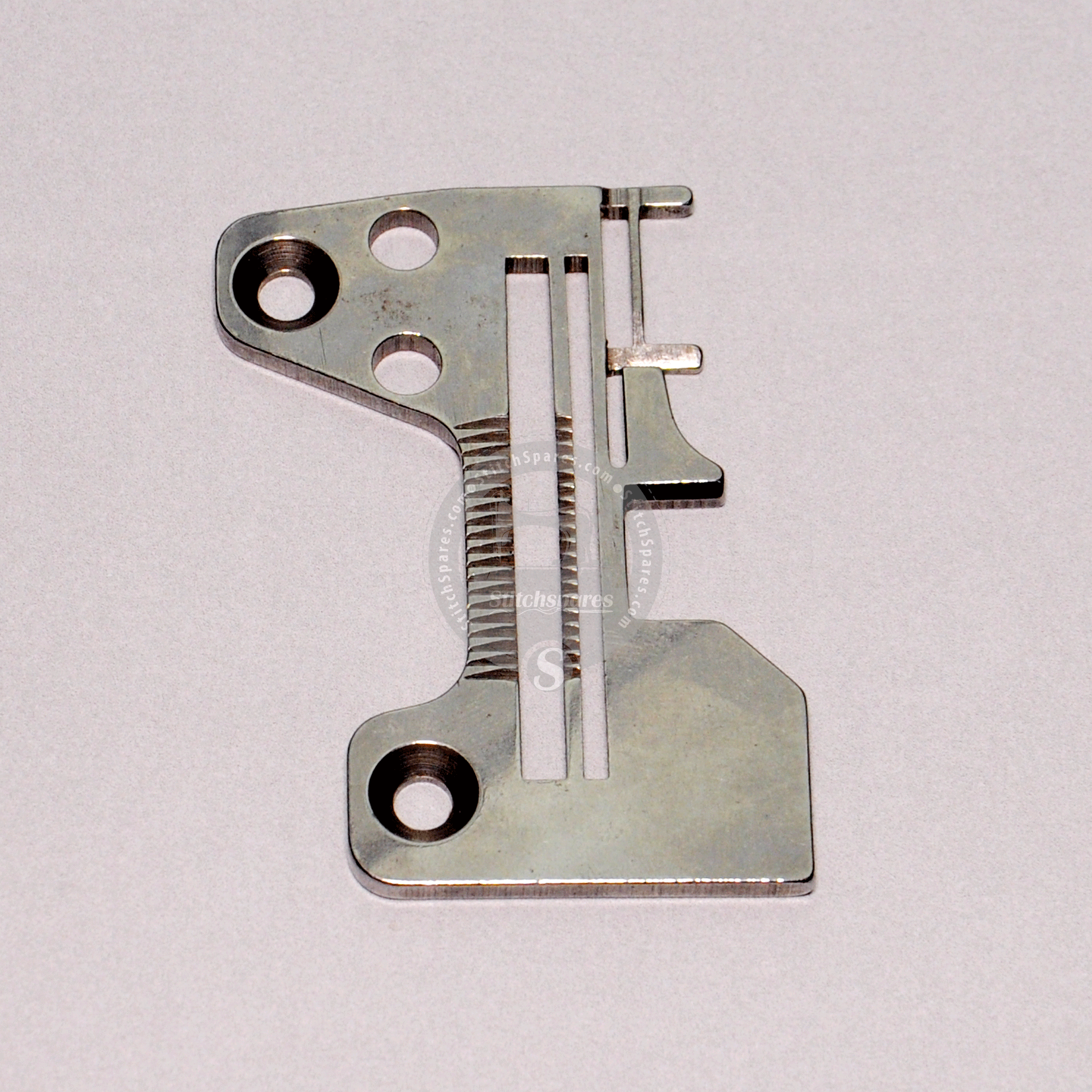 R4200-J6E-D00 Needle Plate JUKI MO-6900 , MO-3600 , MO-6700 Overlock Machine Spare Part