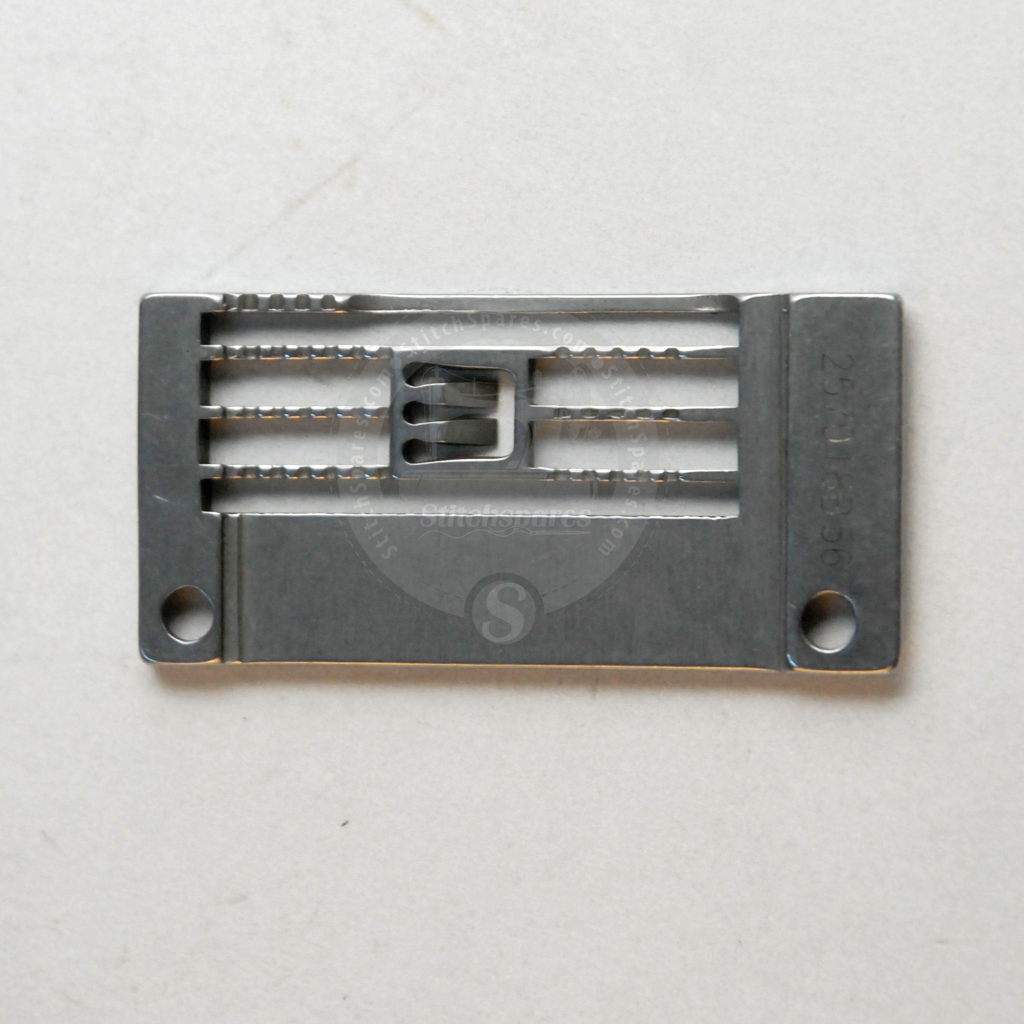 257018B56 Stichplatte für W500, W562, W1500, W1562 Pegasus Flachbett Interlock (Flatlock) Maschine