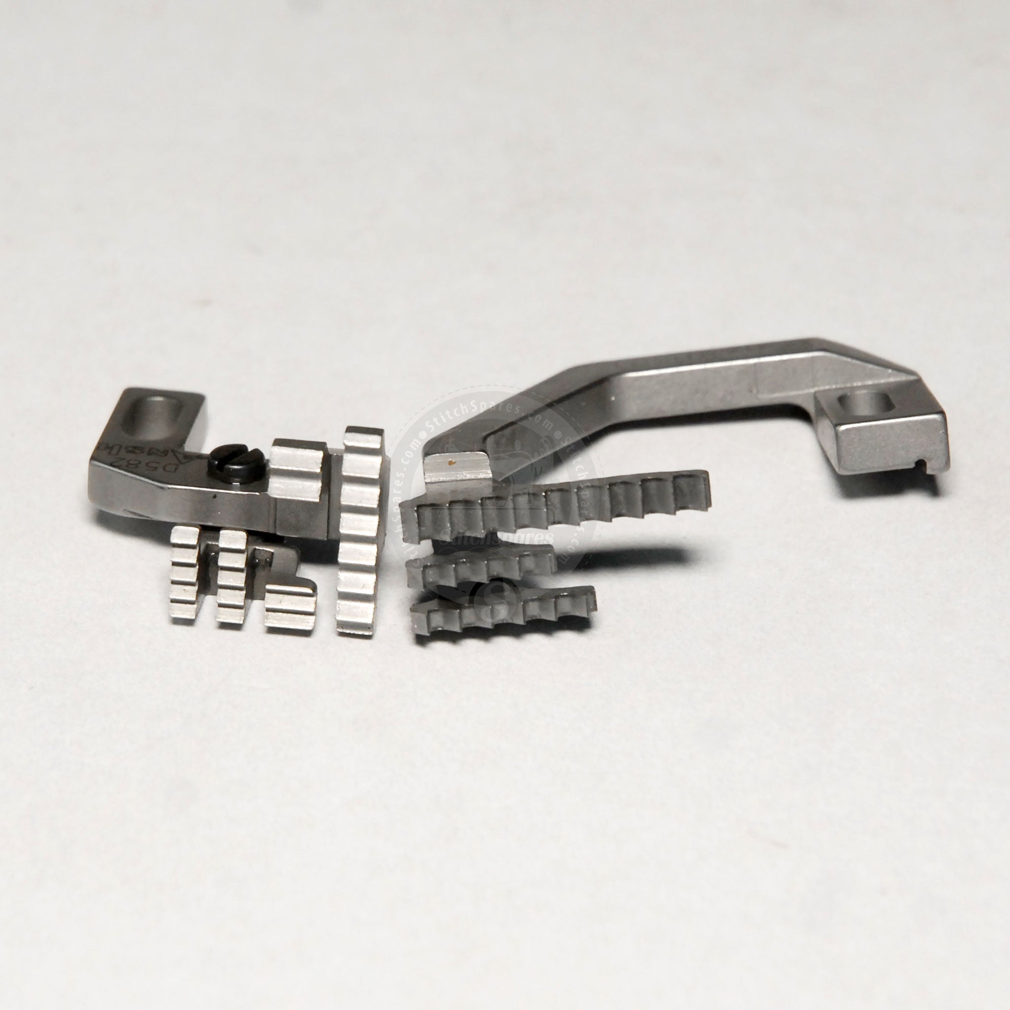 H501D582 Recambio para máquina Overlock Siruba 5 de servicio pesado de 747 hilos de arrastre