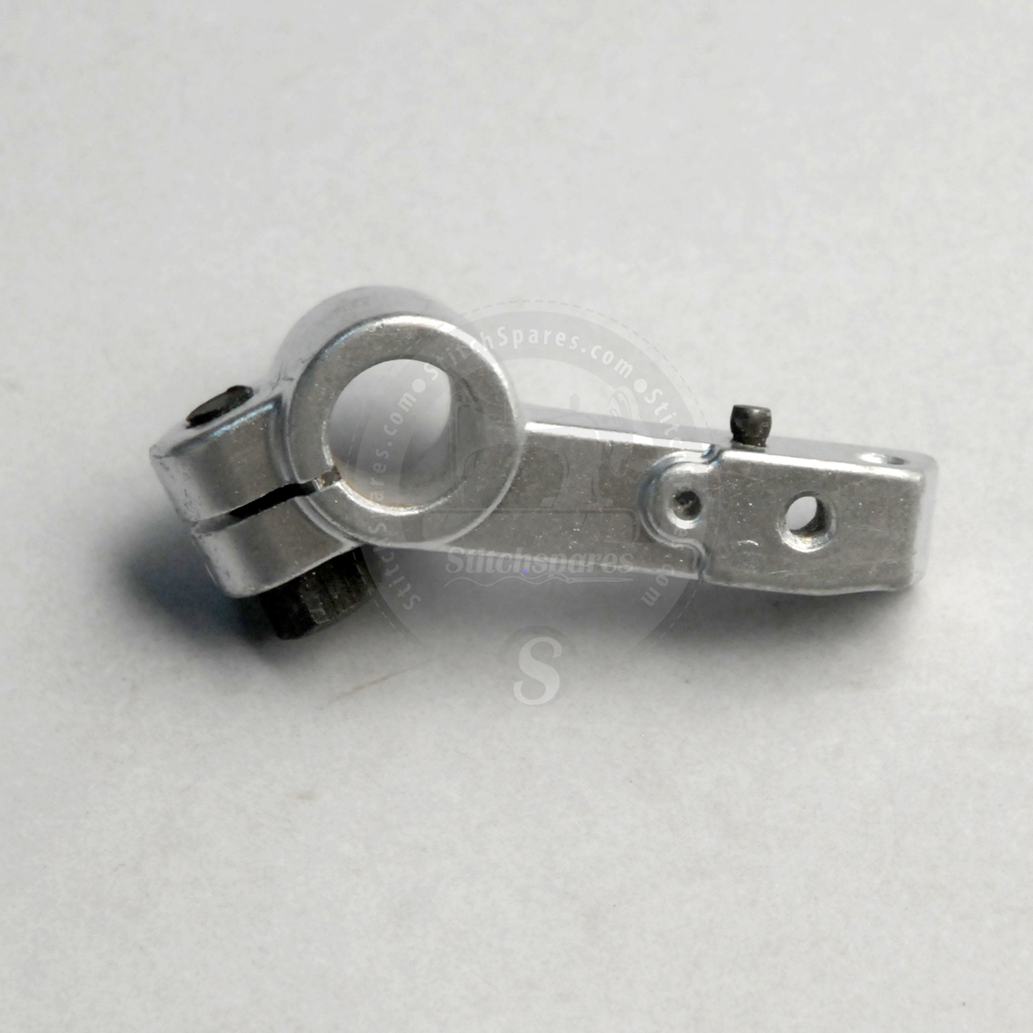 Máquina de remallado Siruba 23 con soporte de garfio inferior KL747