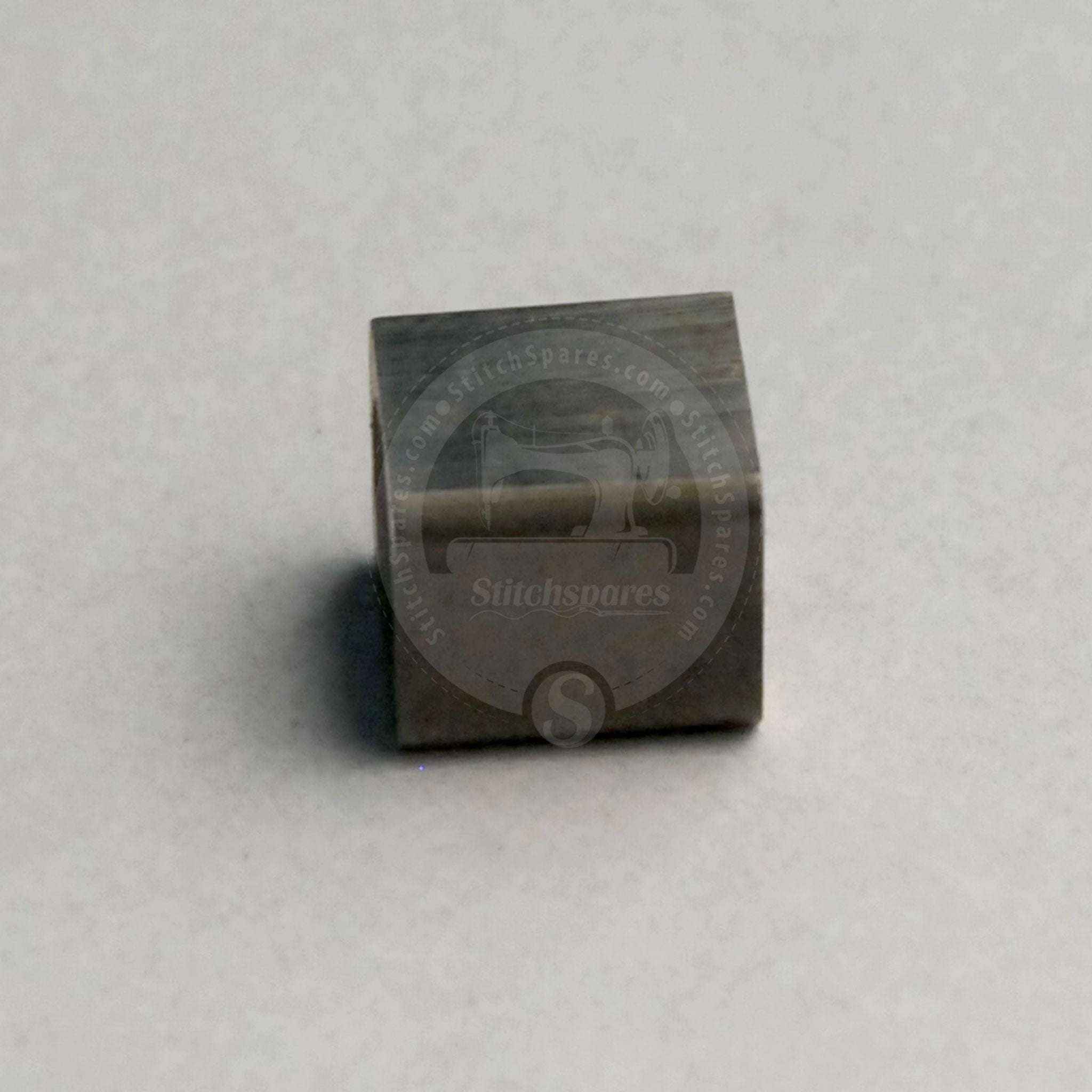 KM29 BLOCK SIRUBA 747 ÜBERLOCK-MASCHINE