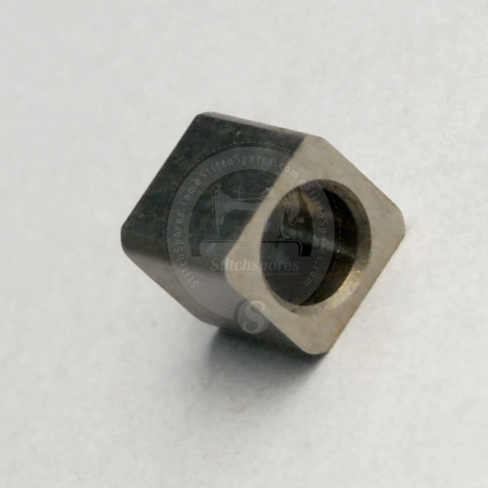 KM29 BLOCK SIRUBA 747 ÜBERLOCK-MASCHINE