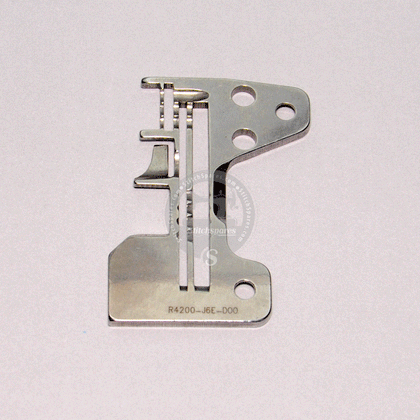 R4200-J6E-D00 Needle Plate JUKI MO-6900 , MO-3600 , MO-6700 Overlock Machine Spare Part 